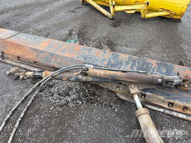 Hydraulic 12 ft 7 in Snow Wing - Fits Wheel Loader Landbrug - Andet