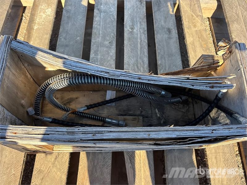  Hydraulic Excavator Thumb دلاء
