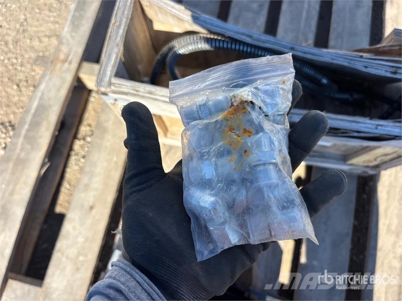  Hydraulic Excavator Thumb دلاء