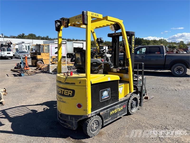Hyster E55XN33 5150 lb Electric Forklift Akumulátorové vozíky