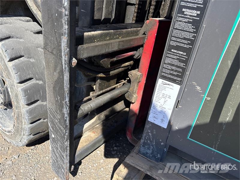 Hyster E55XN33 5150 lb Electric Forklift Akumulátorové vozíky