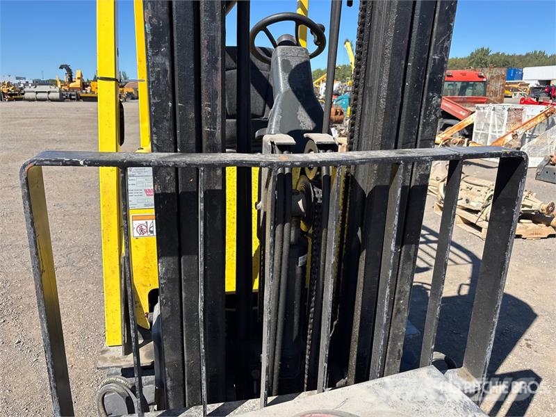 Hyster E55XN33 5150 lb Electric Forklift Akumulátorové vozíky