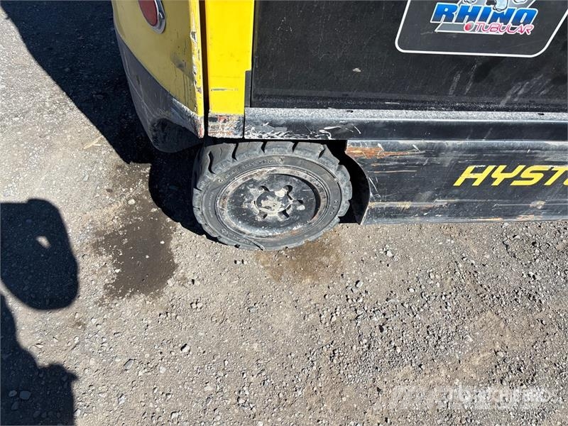 Hyster E55XN33 5150 lb Electric Forklift Akumulátorové vozíky