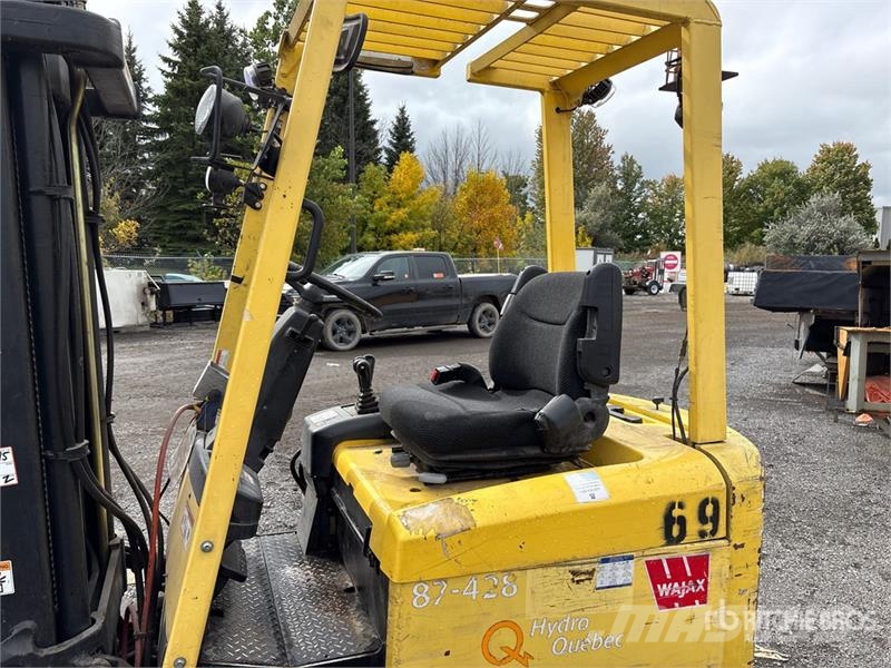 Hyster E60Z33 4600 lb Electric Forklift شاحنات ذات رافعات شوكية تعمل بالكهرباء