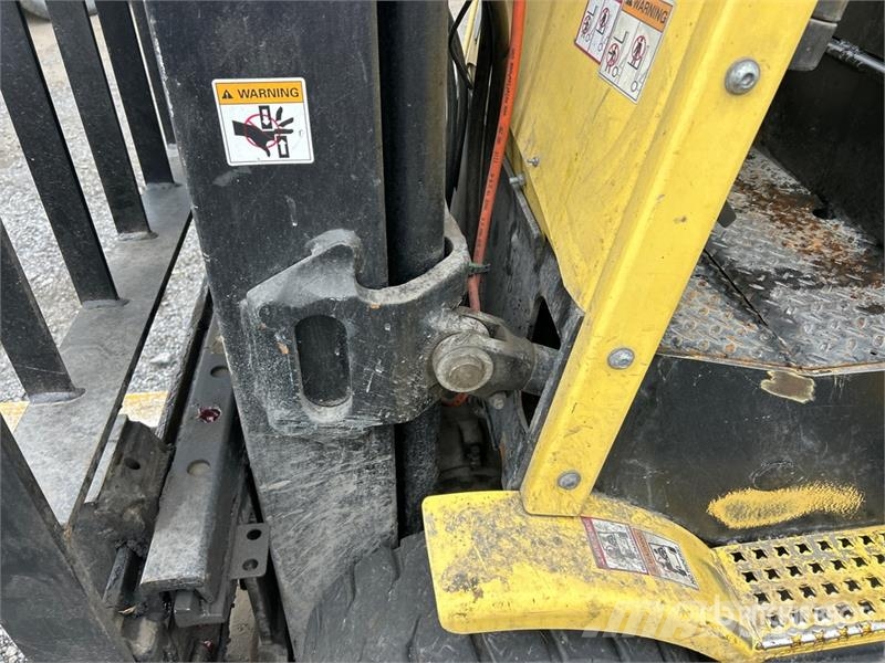 Hyster E60Z33 4600 lb Electric Forklift شاحنات ذات رافعات شوكية تعمل بالكهرباء