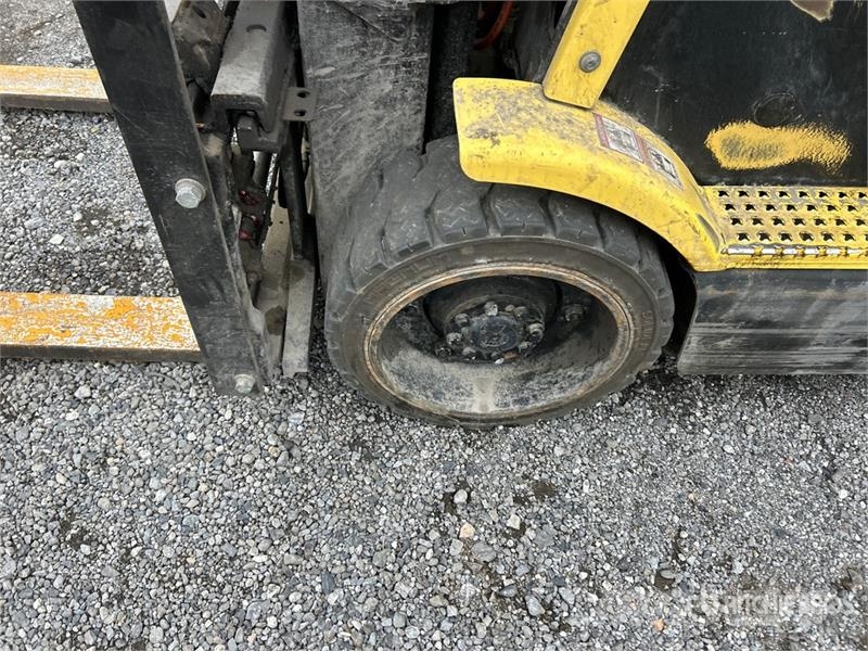 Hyster E60Z33 4600 lb Electric Forklift شاحنات ذات رافعات شوكية تعمل بالكهرباء