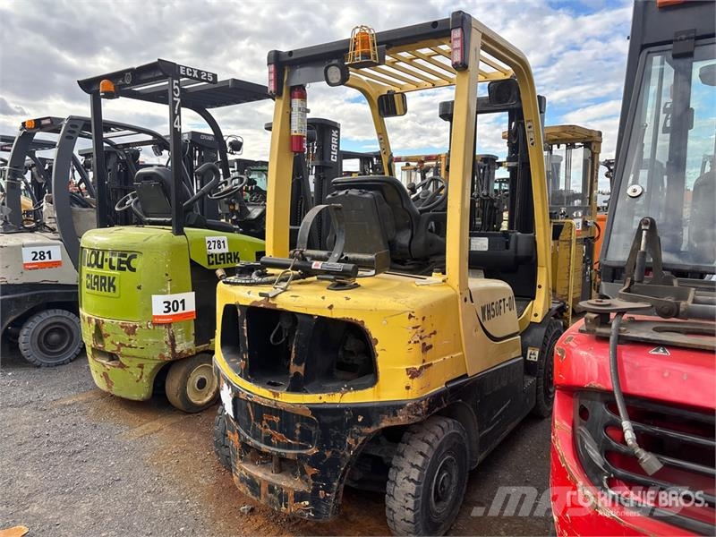 Hyster H50FT 4800 lb Pneumatic Tire Forklift شاحنات ذات رافعات شوكية - أخرى