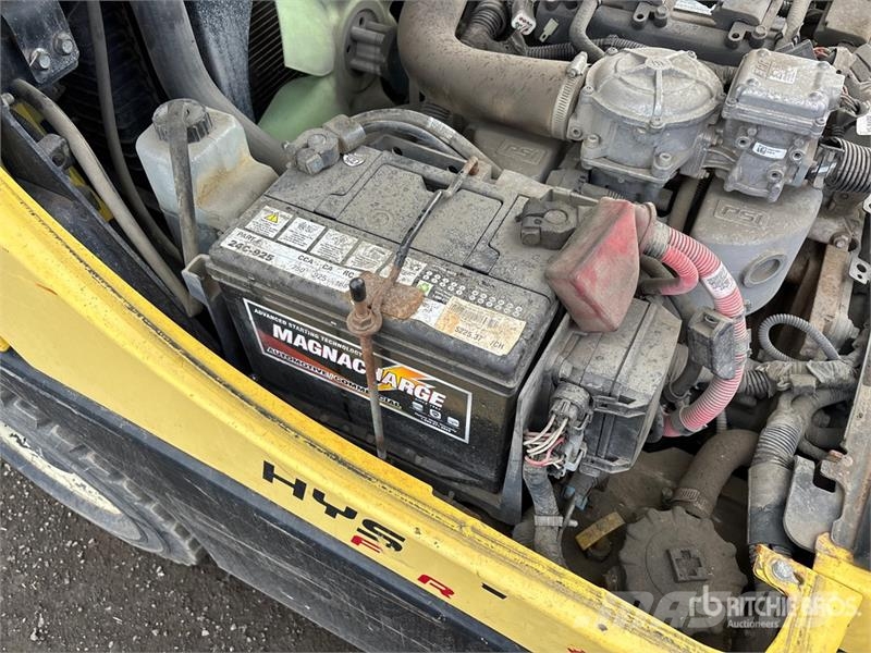 Hyster H60FT 5700 lb Pneumatic Tire Forklift Šakiniai krautuvai - Kita