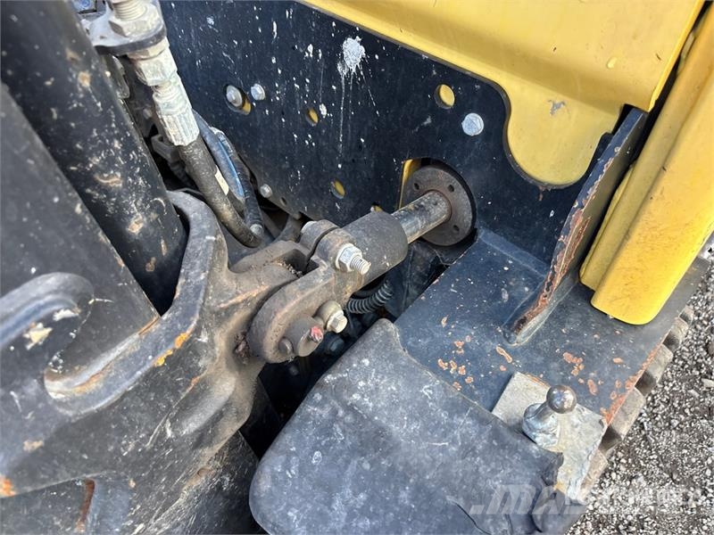 Hyster H60FT 5700 lb Pneumatic Tire Forklift Šakiniai krautuvai - Kita