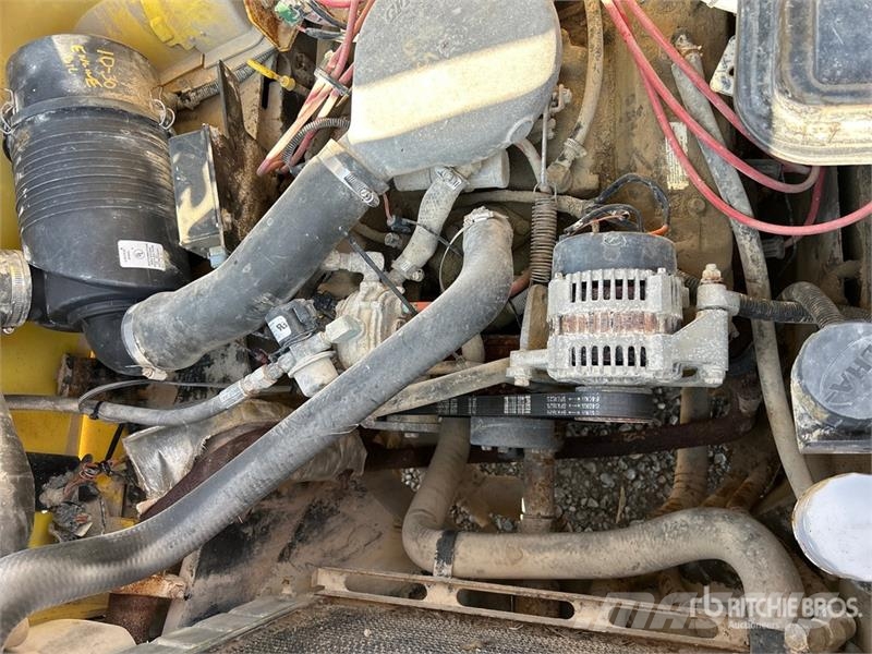 Hyster H80XM 7750 lb Pneumatic Tire Forklift Other