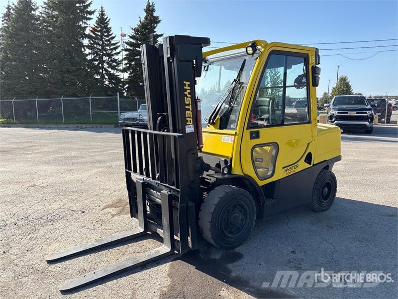 Hyster H90FT 8300 lb Pneumatic Tire Forklift Інше