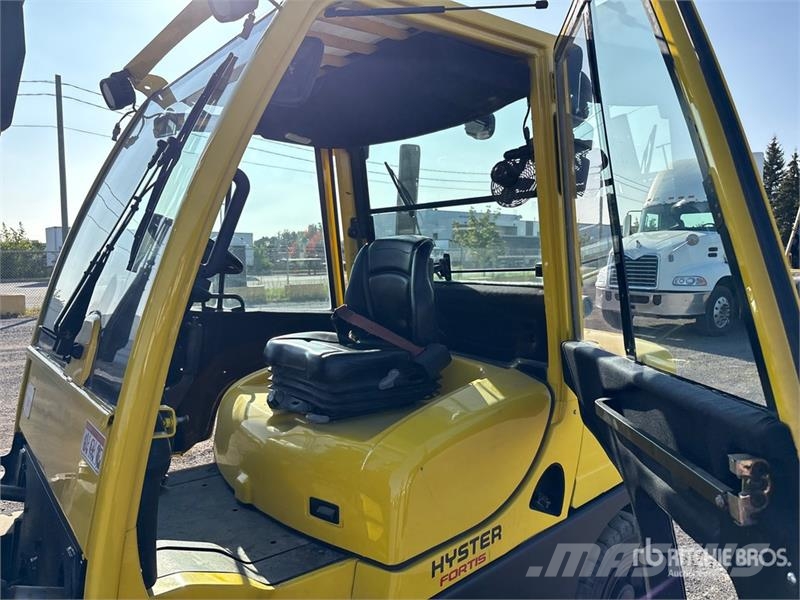 Hyster H90FT 8300 lb Pneumatic Tire Forklift Інше