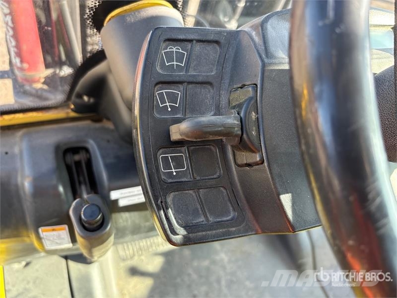 Hyster H90FT 8300 lb Pneumatic Tire Forklift Інше