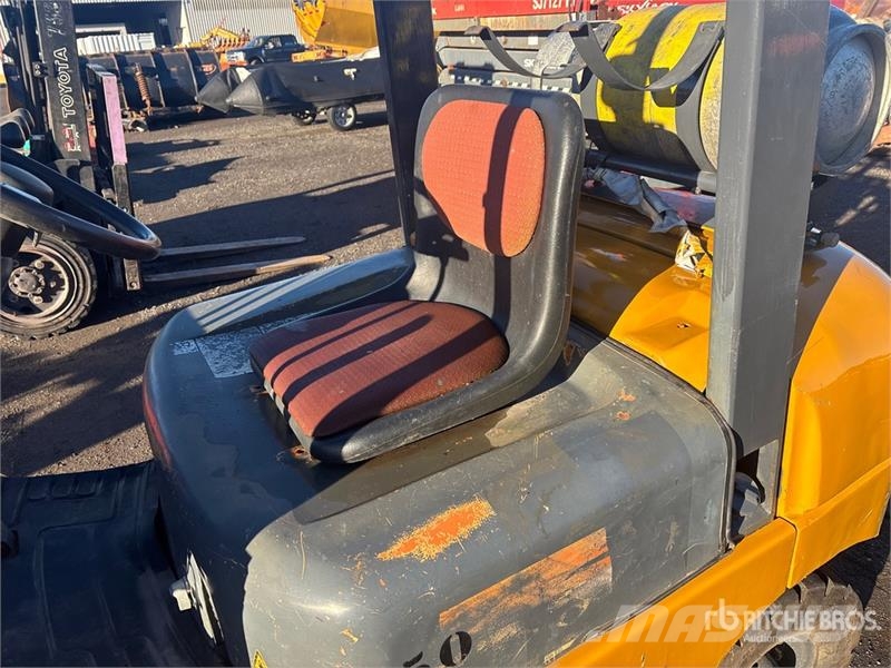 Hytsu CPQD25 1750 kg Pneumatic Tire Forklift Other