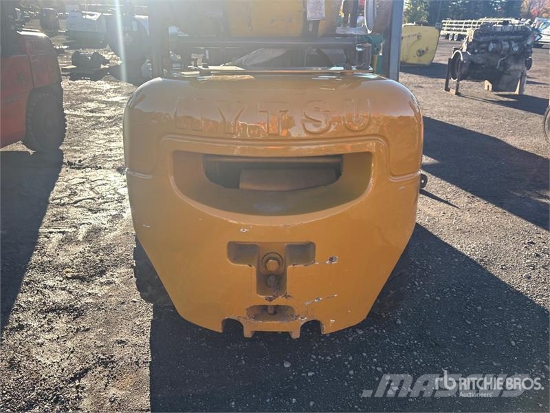 Hytsu CPQD25 1750 kg Pneumatic Tire Forklift Other