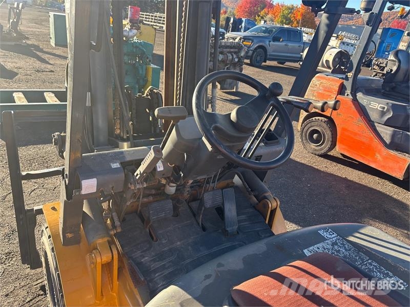 Hytsu CPQD25 1750 kg Pneumatic Tire Forklift Other