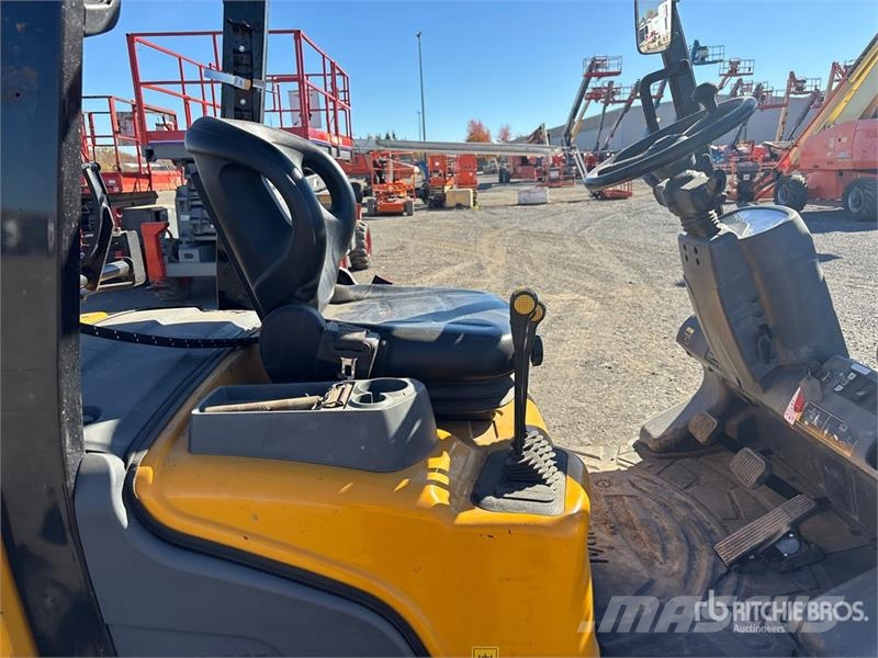 Hyundai 25L-7A 5000 lb Cushion Tire Forklift Інше