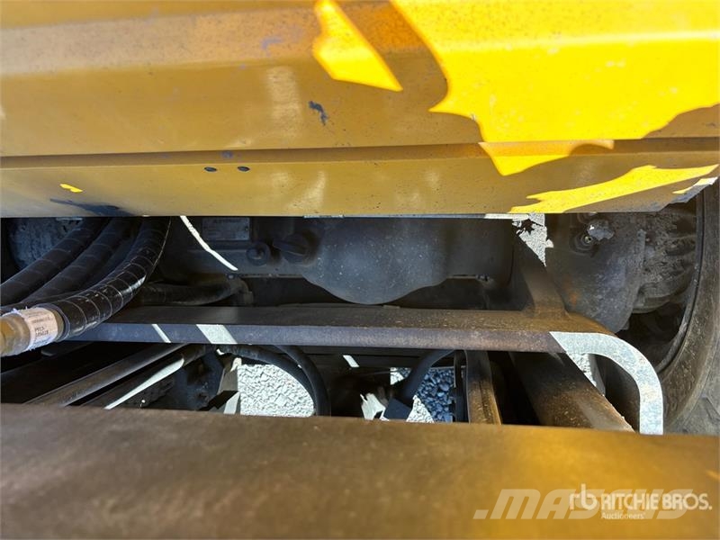 Hyundai 25L-7A 5000 lb Cushion Tire Forklift Інше