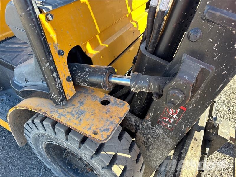Hyundai 25L-7A 5000 lb Cushion Tire Forklift Інше