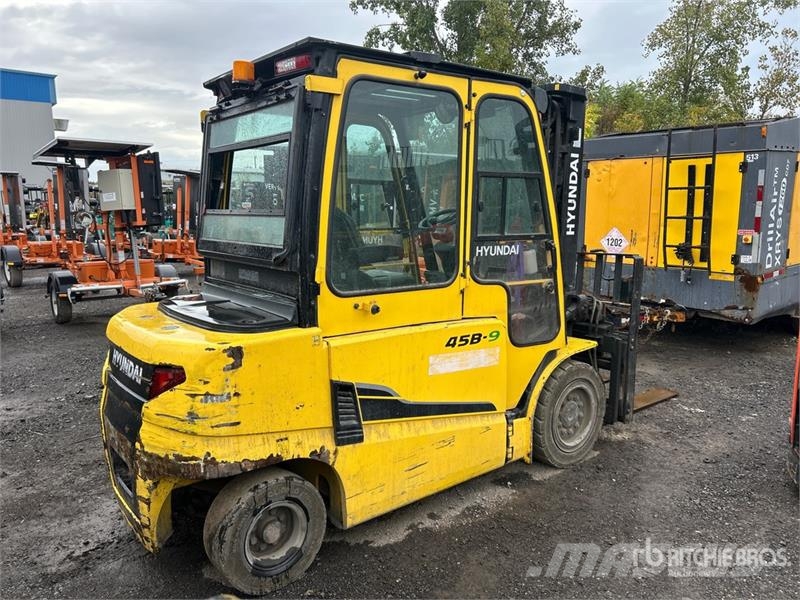 Hyundai 45D-9 8400 lb Electric Forklift Wózki elektryczne