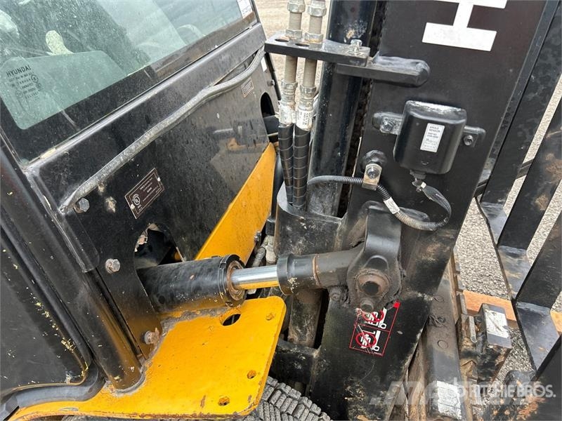 Hyundai 4940 lb Forklift Інше