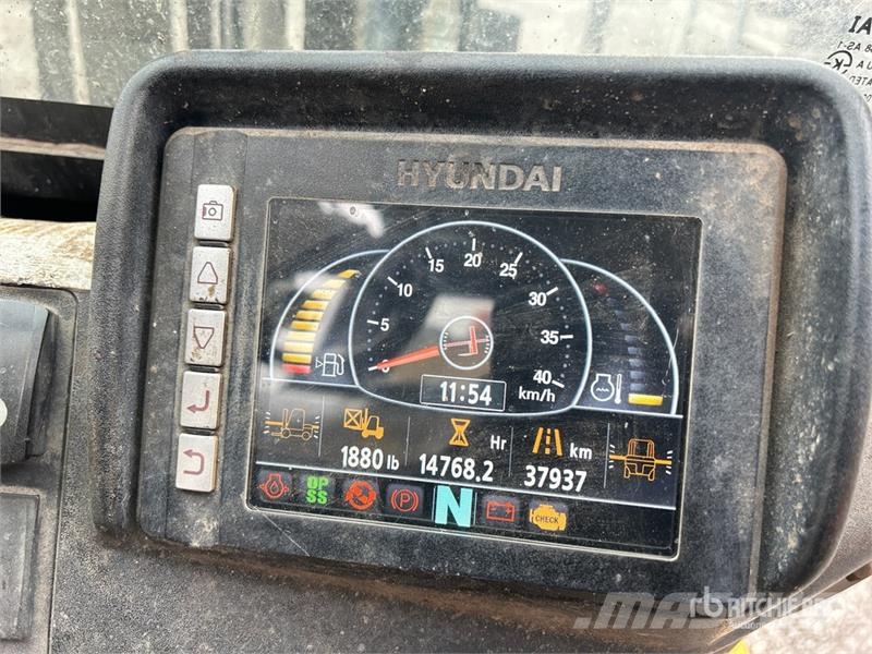 Hyundai 4940 lb Forklift Інше