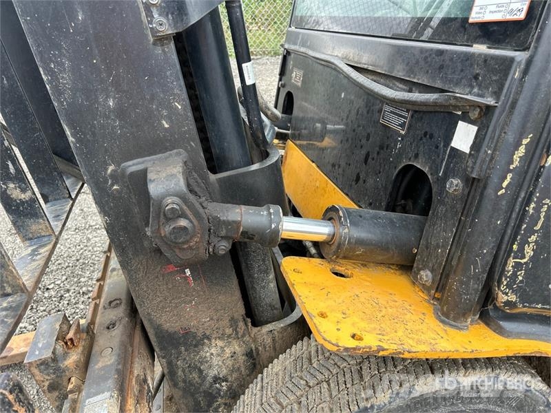 Hyundai 4940 lb Forklift Інше