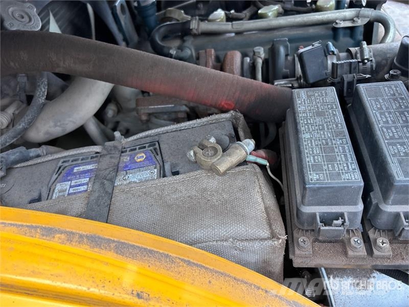 Hyundai 4940 lb Forklift Інше