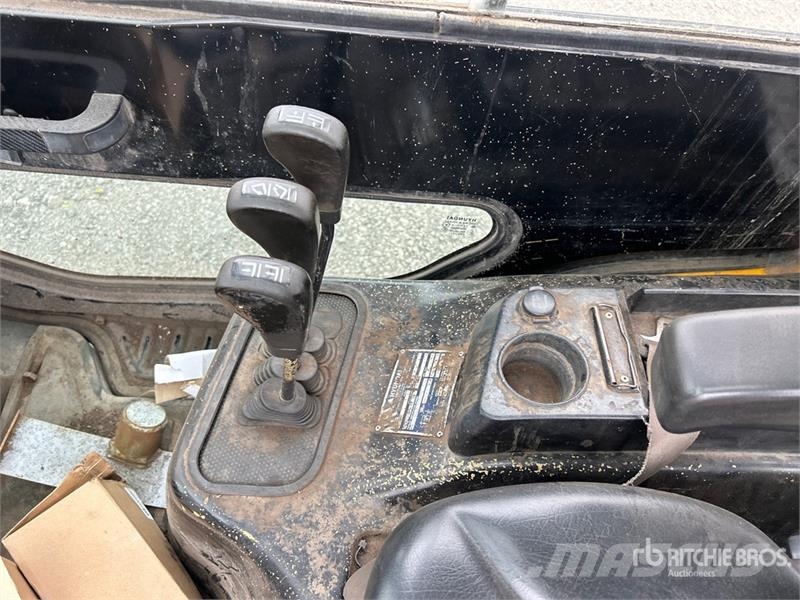 Hyundai 4940 lb Forklift Інше