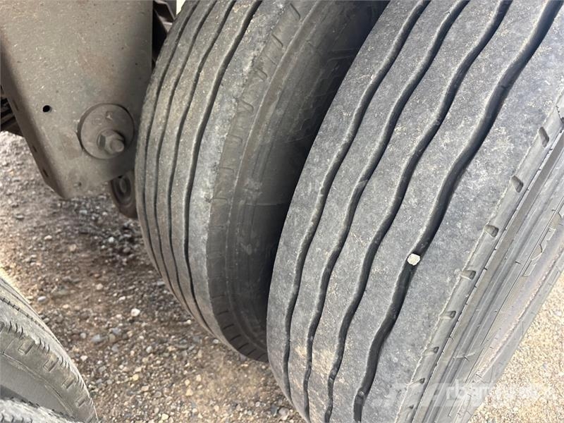Hyundai 53 ft T/A Van Trailer مقطورات ذات هيكل صندوقي
