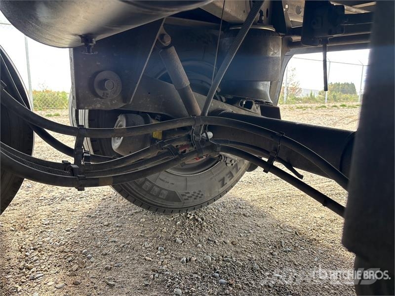 Hyundai 53 ft T/A Van Trailer مقطورات ذات هيكل صندوقي