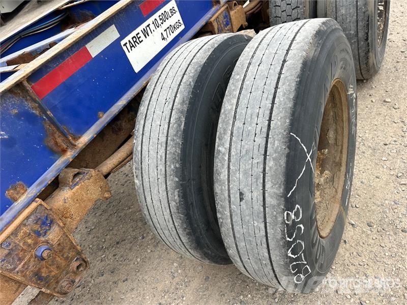 Hyundai 53 ft Tri/A Intermodal Container Trailer Причепи для перевезення контейнерів