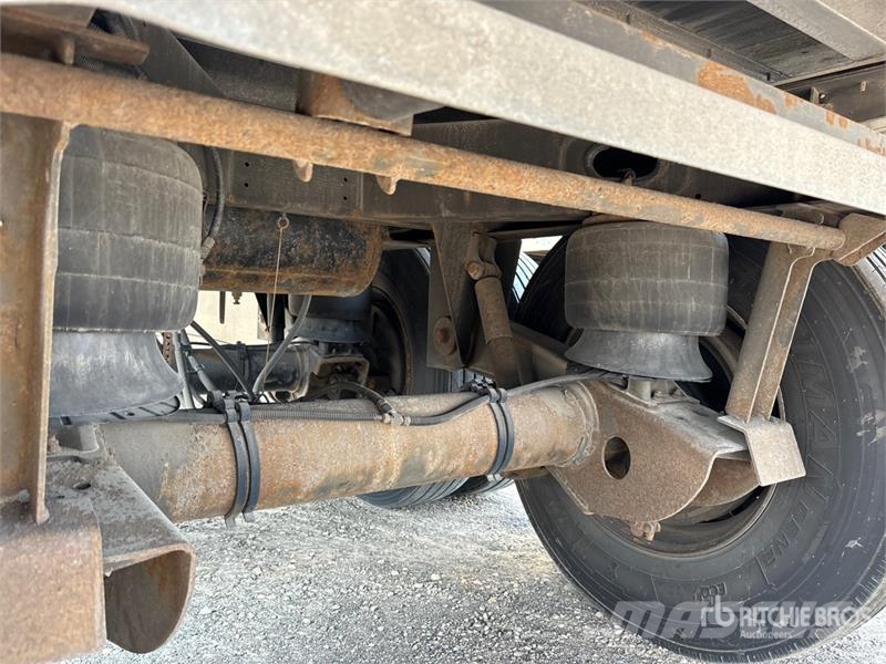 Hyundai 53 ft x 102 in T/A Van Trailer Reboques baú