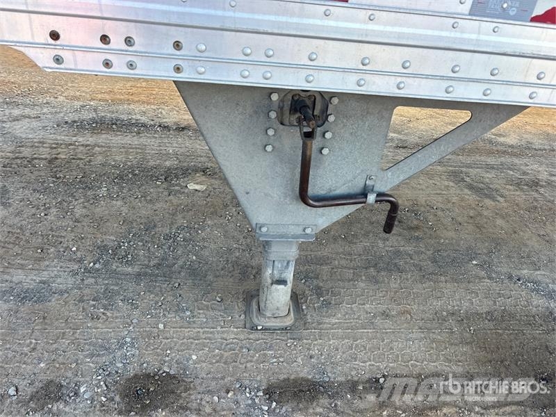 Hyundai 53 ft x 102 in Tri/A Van Trailer Ремаркета фургони