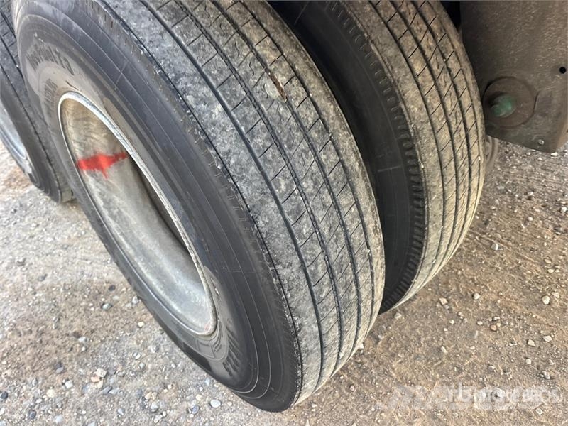 Hyundai 53 ft x 102 in T/A Van Trailer Прицепы-фургоны