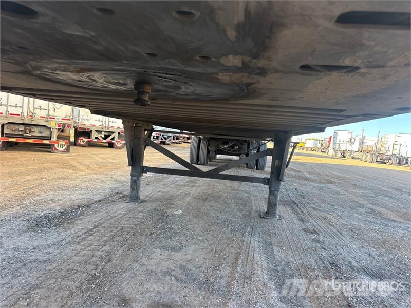 Hyundai 53 ft x 102 in Tri/A Van Trailer Ремаркета фургони
