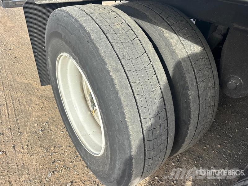 Hyundai 53 ft x 102 in T/A Van Trailer Прицепы-фургоны