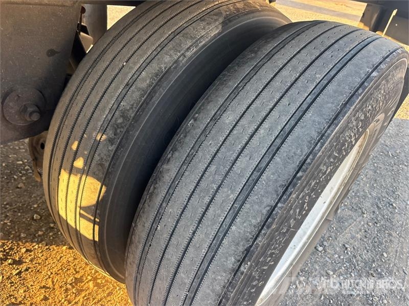 Hyundai 53 ft x 102 in T/A Van Trailer Dobozos pótkocsik