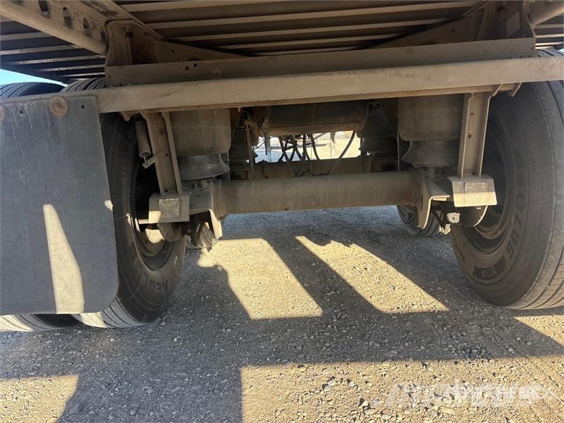 Hyundai 53 ft x 102 in T/A Van Trailer Skappåbygg