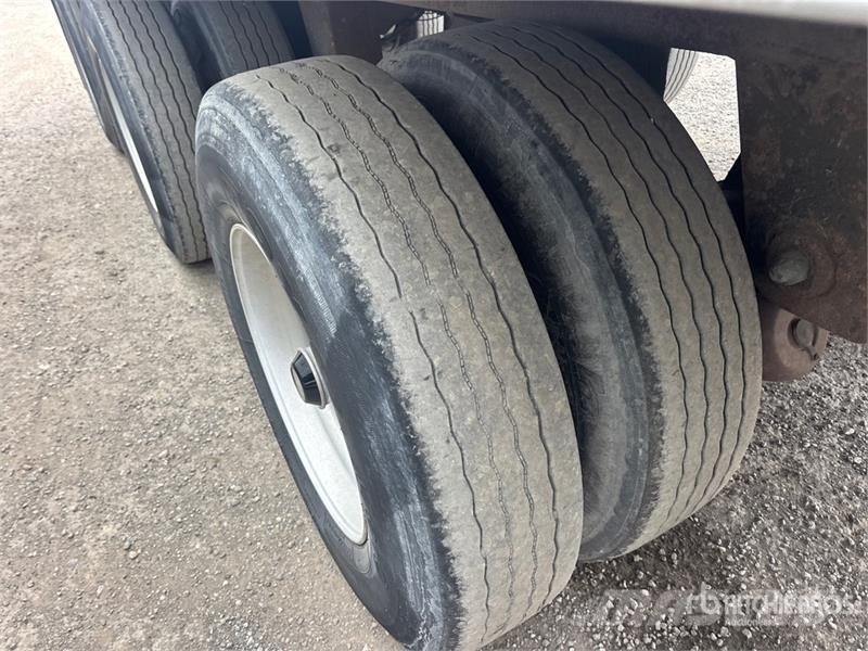 Hyundai 53 ft x 102 in Tri/A Refrigerated Trailer Frysetrailer Semi