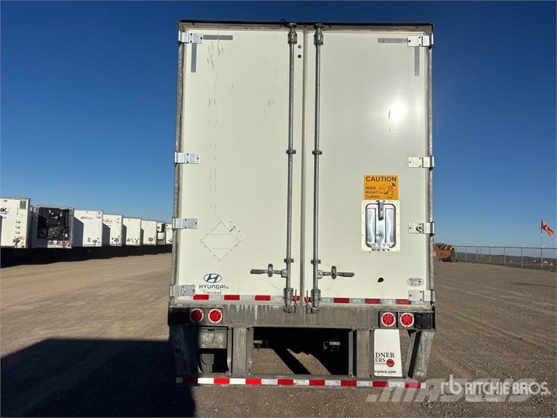 Hyundai 53 ft x 102 in T/A Van Trailer Skappåbygg