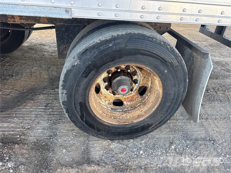 Hyundai 53 ft x 102 in Tri/A Van Trailer Ремаркета фургони