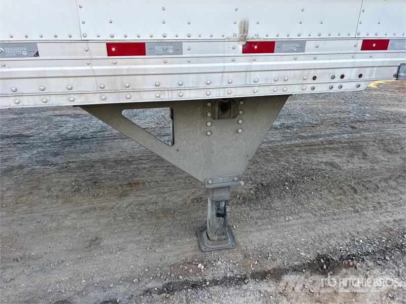 Hyundai 53 ft x 102 in Tri/A Van Trailer Ремаркета фургони