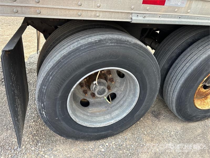 Hyundai 53 ft x 102 in T/A Van Trailer Reboques baú