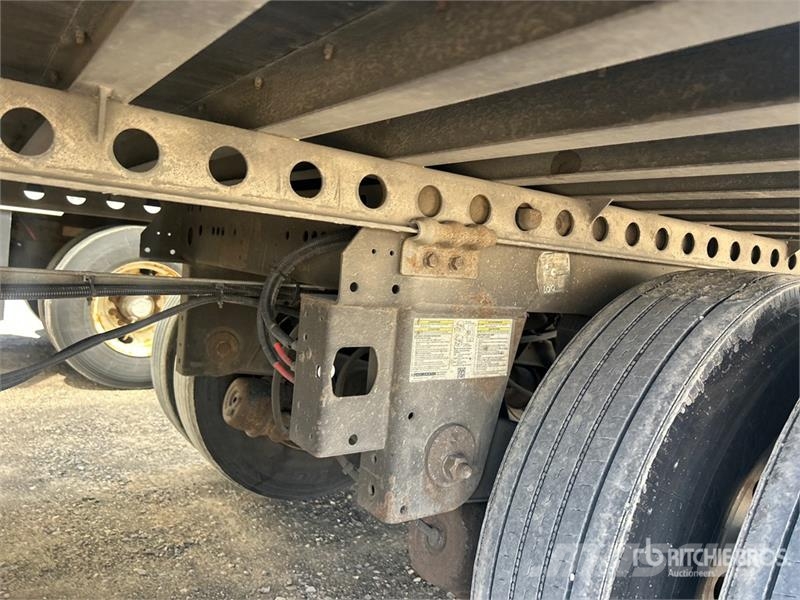 Hyundai 53 ft x 102 in T/A Van Trailer Ремаркета фургони