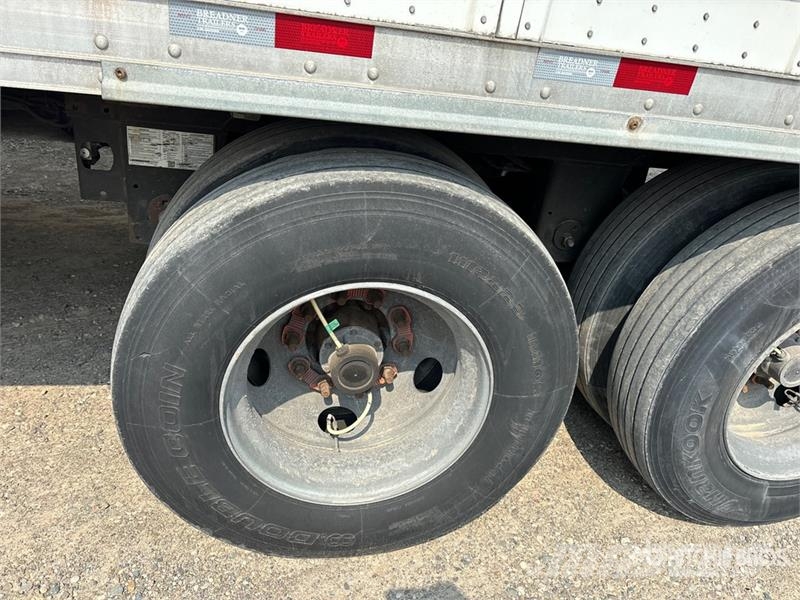 Hyundai 53 ft x 102 in T/A Van Trailer Reboques baú