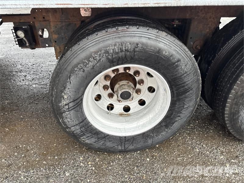 Hyundai 53 ft x 102 in T/A Van Trailer Van Body Trailers