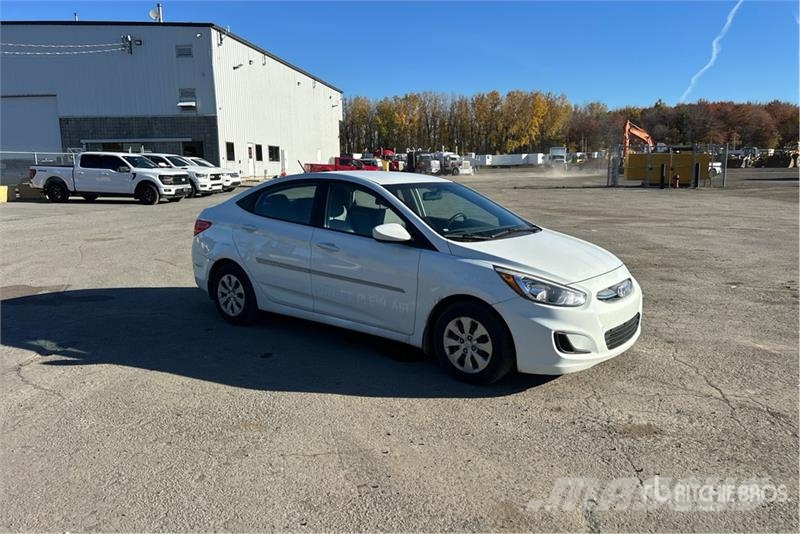 Hyundai Accent Automobile Henkilöautot