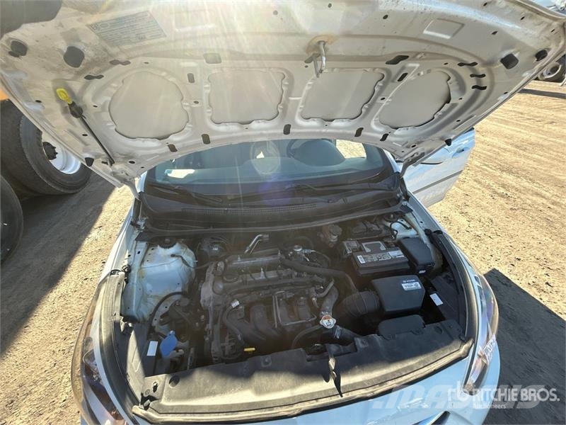 Hyundai Accent Automobile Henkilöautot