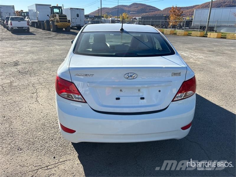 Hyundai Accent Automobile Henkilöautot